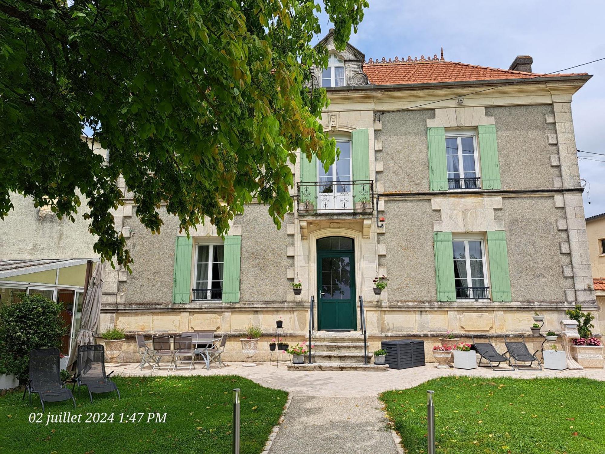 La Metairie Au Milieu Des Vignes Apartment Reaux Exterior photo